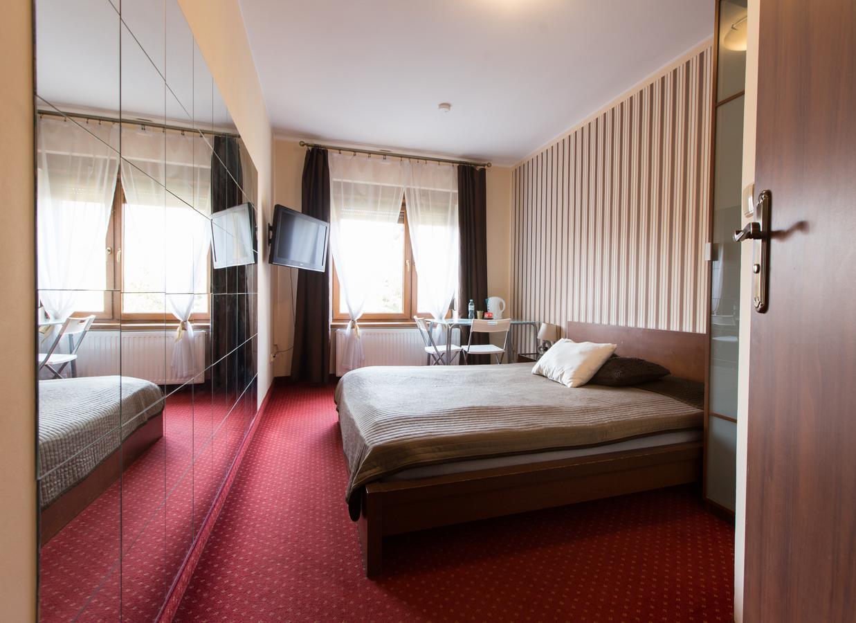 Villa Ventana Poznan City Free Parking Sniadanie W Cenie エクステリア 写真