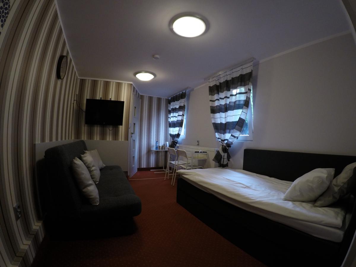 Villa Ventana Poznan City Free Parking Sniadanie W Cenie エクステリア 写真